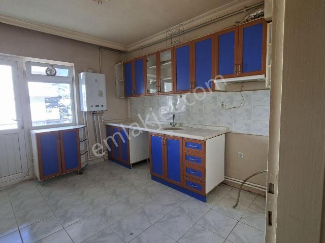 Selçuklu Necmettin Erbakan Cad. Üzeri Arakat Batı Güney 3+1