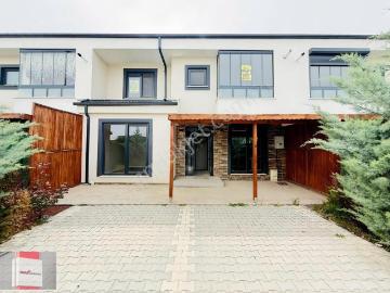 Selçuklu Parsana Mahallesinde Stadyuma Yakın 4+1 Lüx Villa