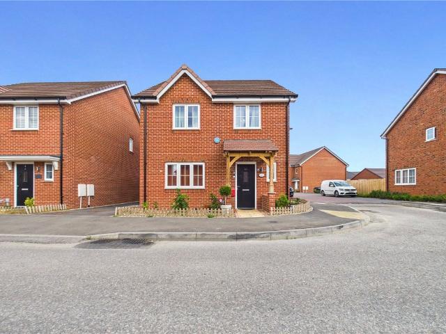 Sela Drive, Shinfield, Reading, Berkshire RG2, 4 bed detached house to rent, £2,350 pcm | PrimeLocation