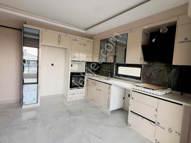 Selahattin Eyyubi Mah. 3+1 Site İçi Daire Satılık