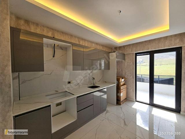 SELAHADDİN EYYÜBİ MAHALLESİNDE SATILIK 2+1 LÜX SIFIR FIRSAT DAİRE