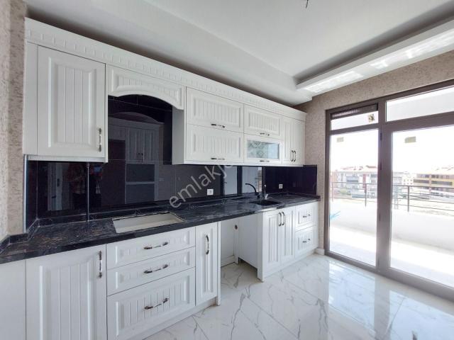 Selahaddin Eyyübi Mah. İşyapar Gayrimenkul'den Satılık 3+1 165m2 Lüks Sıfır Daire