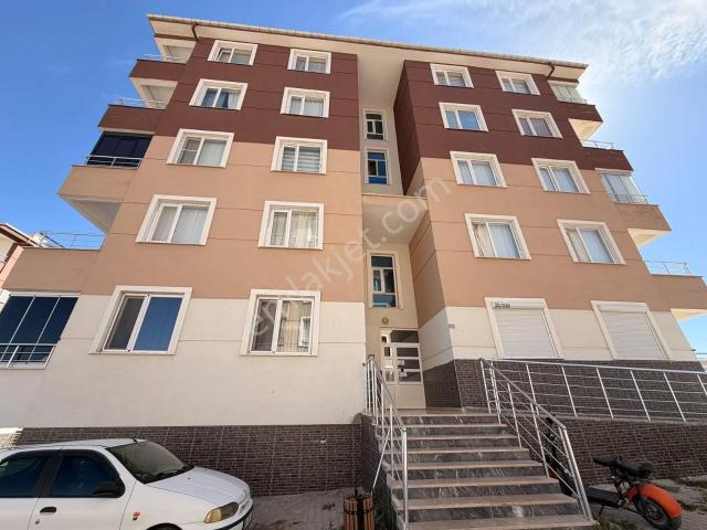 Selahaddini Eyyübi Mahallesi Site İçerisin’de Geniş 3+1 Daire