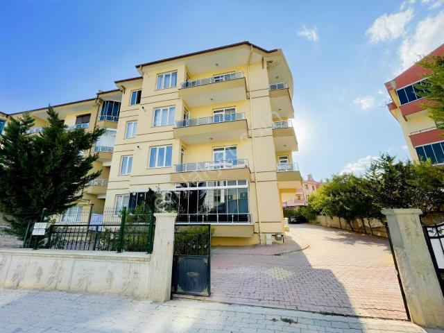 Selahaddini Eyyübide Caddeye Yakın Arakat 3+1 Daire