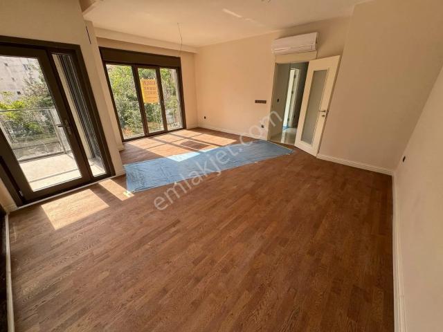 Selamiçeşme Özgürlük Parkı Yakını, Sıfır 3+1 Kiralık Daire