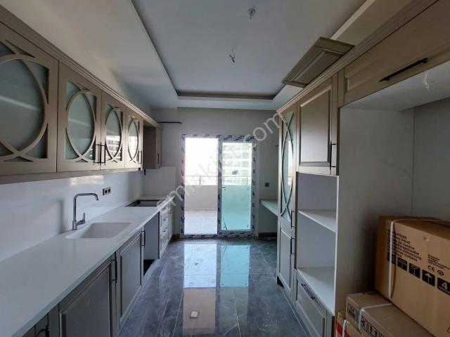 Selanik'ten Bölgenin En Prestijli Sitesinde 3+1 Kapalı Mutfak Çb+go Doğalgazlı Full Ekstralı