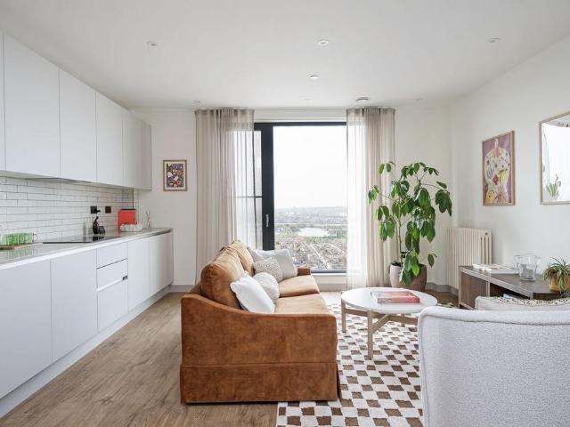 Selbourne Road, Walthamstow, E17 1 bed flat to rent £2,400 pcm £554 pw