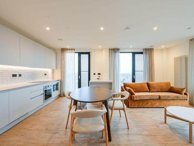 Selbourne Road, Walthamstow E17, 2 bed flat to rent, £2,925 pcm | PrimeLocation