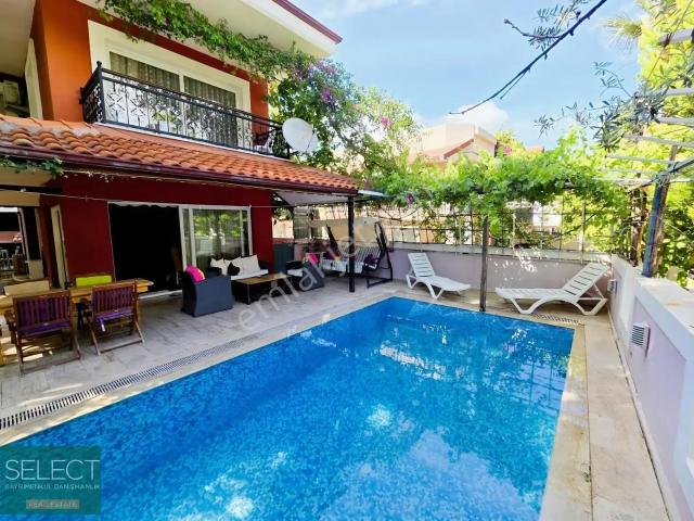 Select'ten İçmeler'de Müstakil 3+1 Kiralık Havuzlu Villa