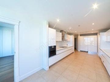 Selenium Twins Boğaz Manzaralı 4+1 Satılık Daire 330 M2