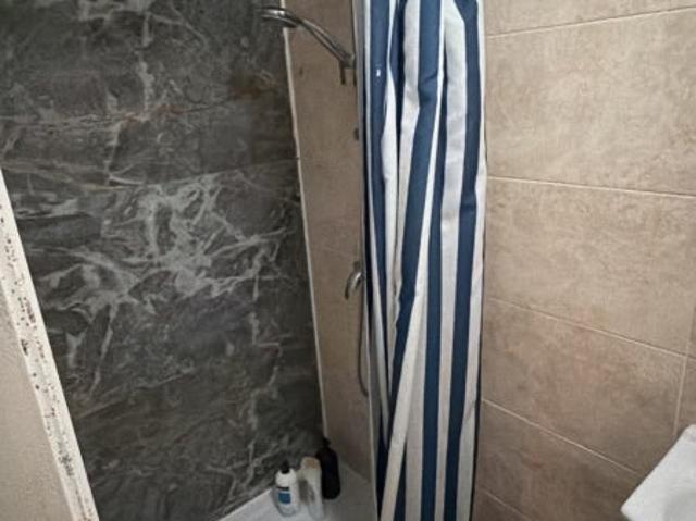 Self contained 1 bed Flat with Garden
