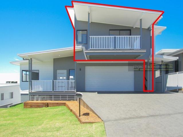 Self contained 1br unit on its own upper level with aircon