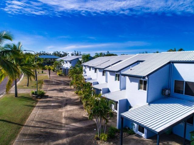 Self Contained Townhouse Apartment Fully Furniture & Inventory