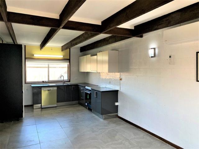 Self contained unit in central Winchelsea!