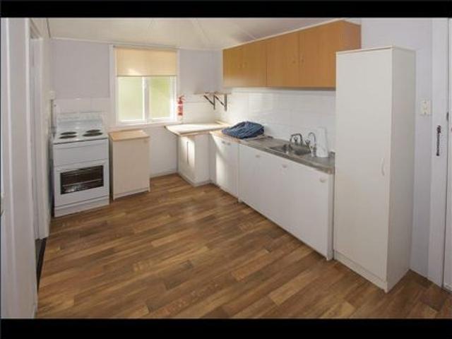 Self Contained Unit just 6km to Brisbane City