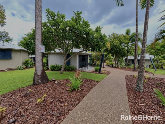 Self Contained Beachside Lifestyle Just 250m to Bucasia Beach!
