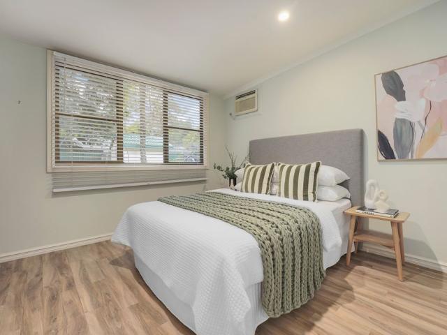 Self Contained Bungalow: Tecoma *ACCESS VIA HAKEA ST