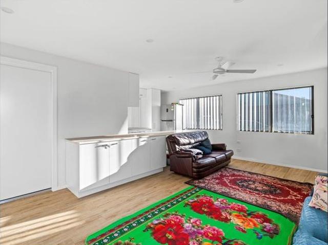 Self contained Flat