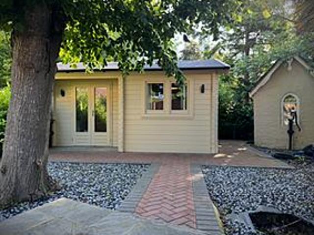 Self Contained lodge