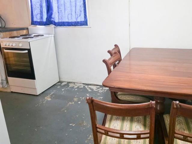 Self contained studio. Rent includes all utilities. Private courtyard