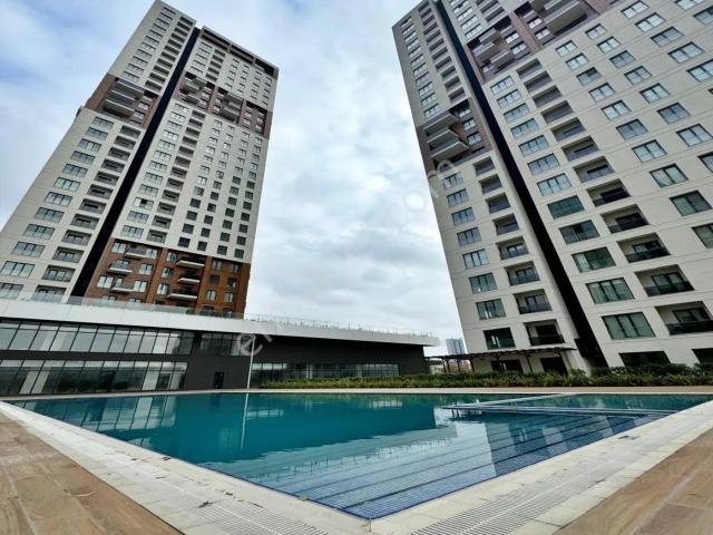 Self İstanbul'da Şehir Ve Deniz Manzaralı Kiralık 1+1 Daire