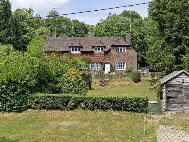 Selhurst Common Road, Bramley GU5, 2 bed property to rent, £2,100 pcm | PrimeLocation