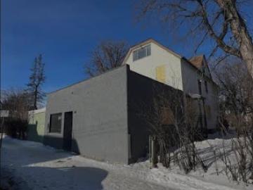 Selkirk Avenue, Winnipeg, MB, R2W 2M3