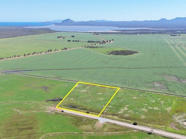 Sell with Robert Miloseski! 4.30 Acres of Coastal Land Ready to Build