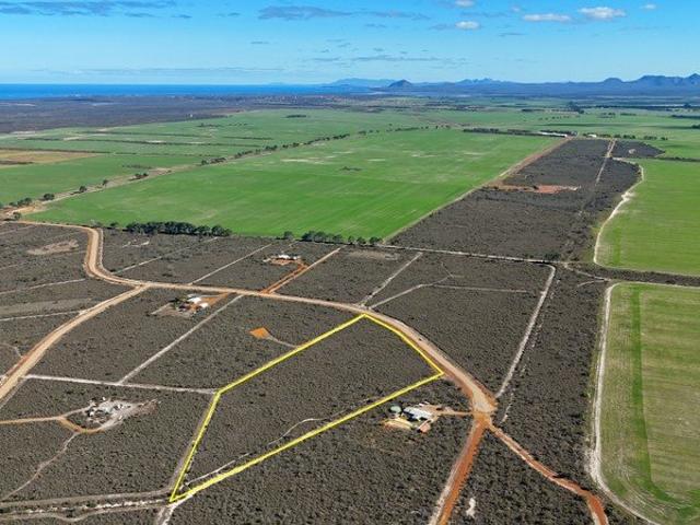 Sell With Robert Miloseski! Peaceful Bushland Block Along the Jerdacuttup River!