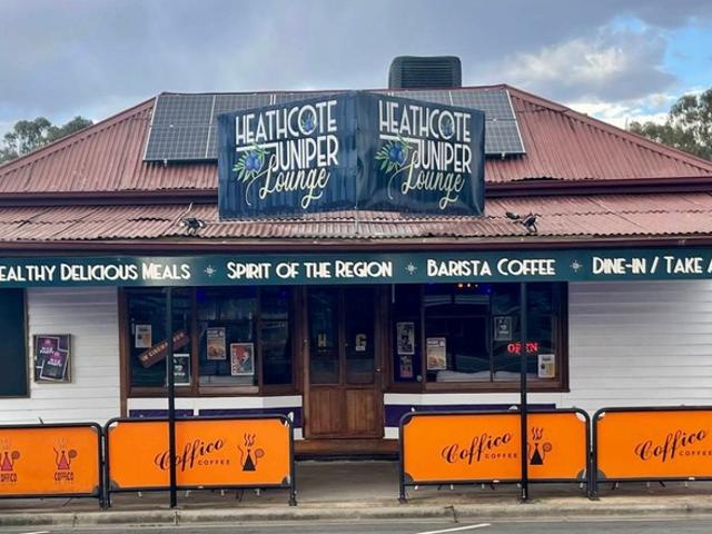 SELLING AS ONE: COMMERCIAL PROPERTY WITH THRIVING RESTAURANT/BAR BUSINESS