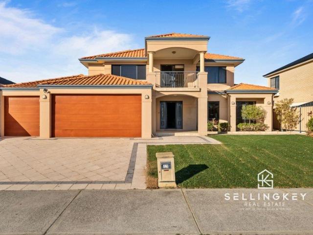SellingKey Real Estate presents 17 Lowlands Crescent, Secret Harbour!