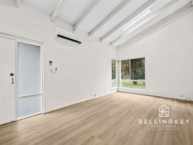 SellingKey Real Estate presents 57 Parkside Drive, Thornlie!