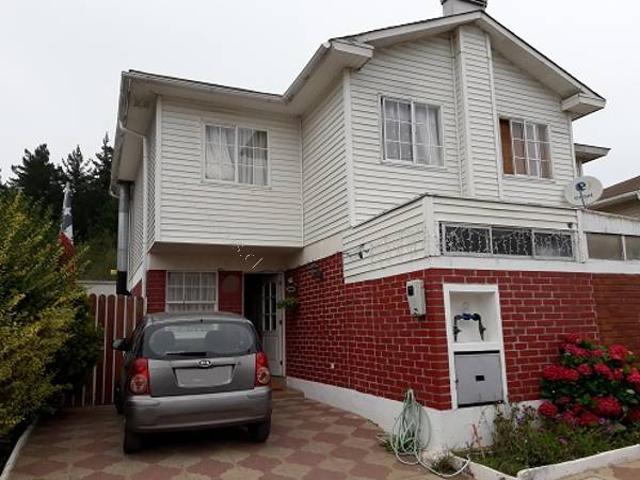Selmann arrienda casa en Curauma