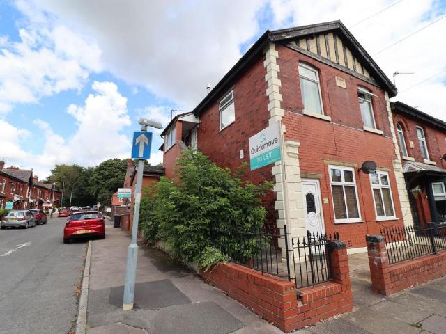 Selous Road, Blackburn, BB2 1 bed apartment to rent £525 pcm £121 pw