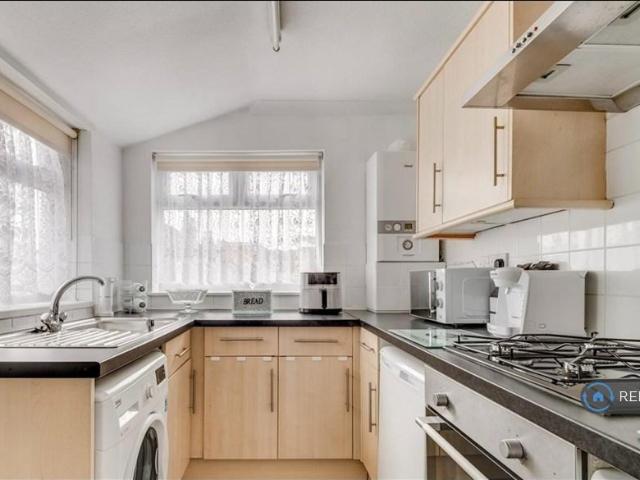 Selsdon Road, London, CR2 1 bed flat to rent £1,300 pcm £300 pw