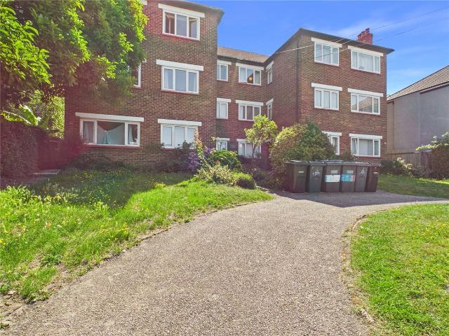 Selsdon Road, South Croydon, Surrey CR2, 3 bed maisonette to rent, £1,800 pcm | PrimeLocation