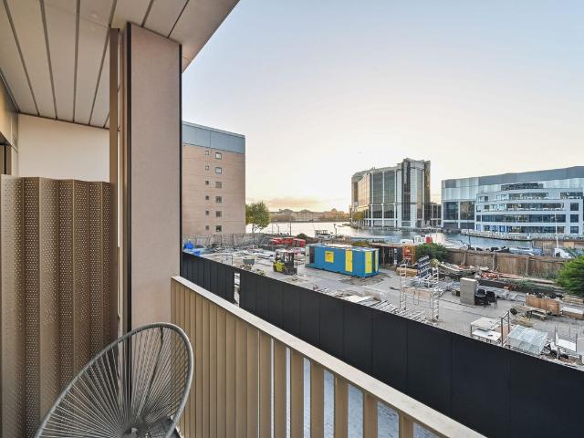 Selsdon Way, Isle Of Dogs, London E14, Studio to rent, £2,150 pcm | PrimeLocation