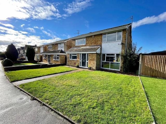 Selsey Drive, Luton LU2, 4 bed property to rent, £2,000 pcm | PrimeLocation