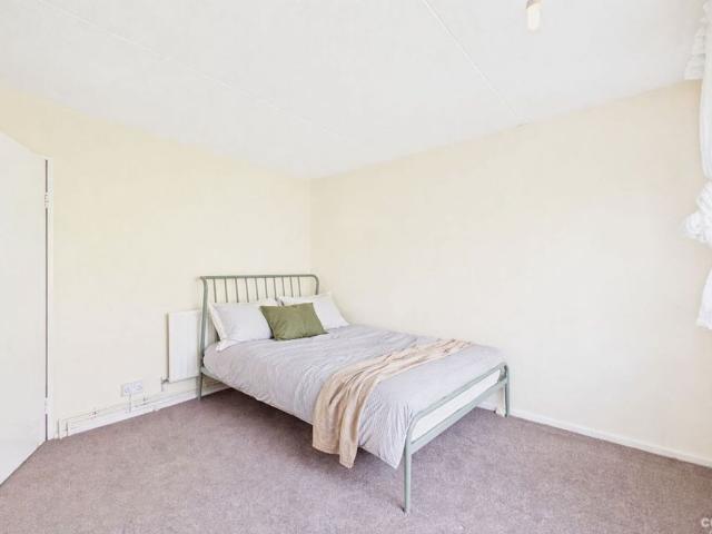 Selsfield Drive BN2, 4 bed flat to rent, £2,427 pcm | PrimeLocation