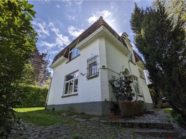 September House 2 bed. with Circular Ave in Uccle