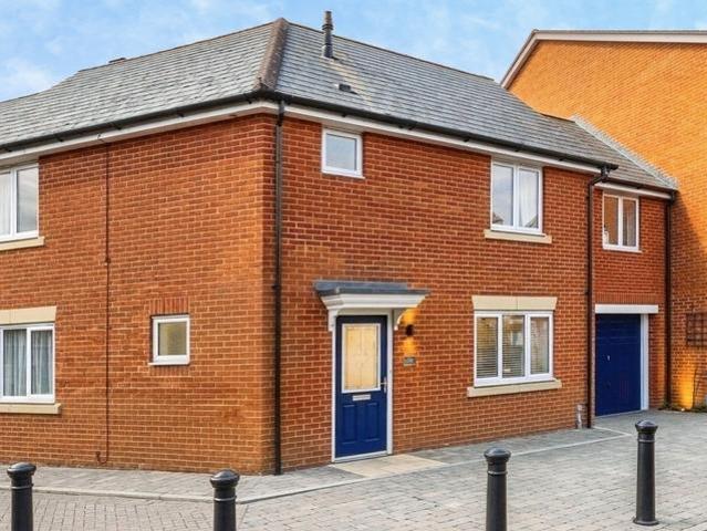 Septimus Drive, Colchester, CO4 4 bed house to rent £1,850 pcm £427 pw