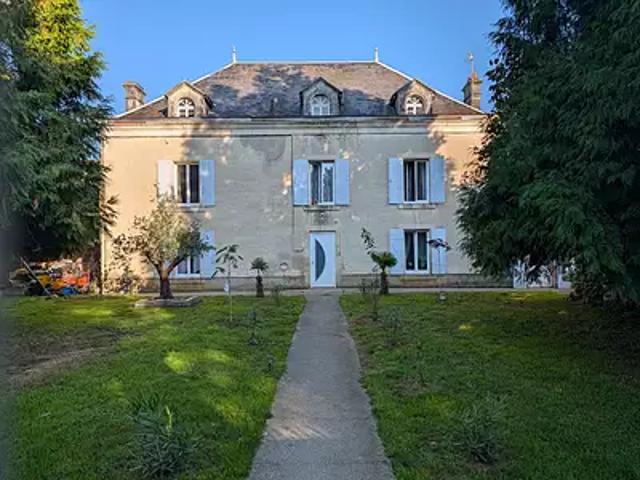 Sepvret 79120 Achat / Vente maison 9 pièces t9 au dernier étage