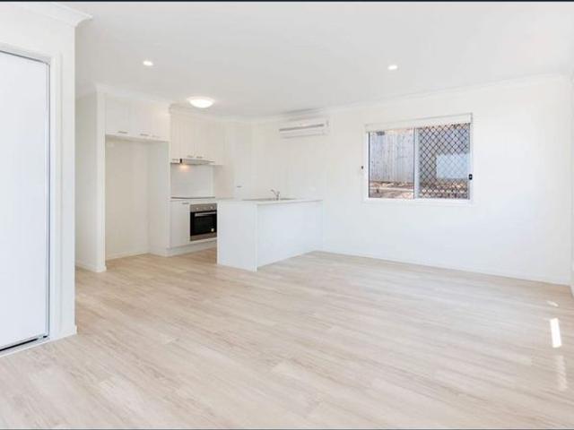 SEPARATE 1 BEDROOM SINGLE STOREY HOME!