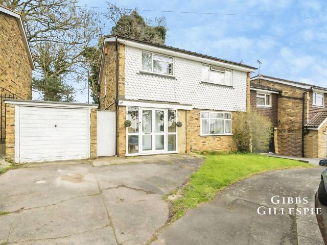 Sequoia Park, Pinner HA5, 3 bed detached house to rent, £2,300 pcm | PrimeLocation