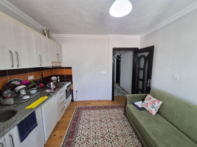 Servergazi Hastanesine Yakın Kiralık Eşyalı Daire
