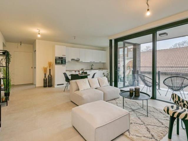 Service apartment in downtown Meise