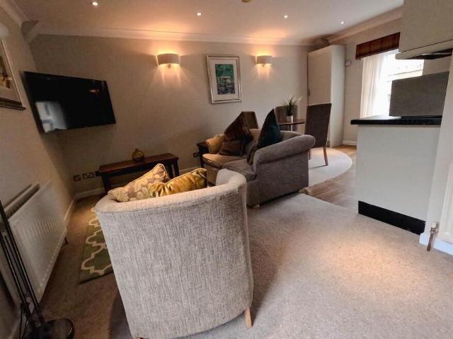 Serviced Apartment, 1 Stag Lodge Apartments, Cultra, Holywood, BT18 0EX