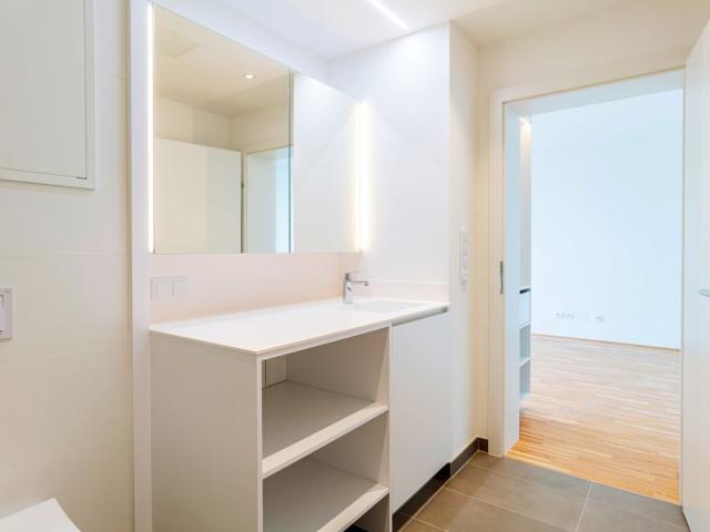 Serviced Apartment! All Inclusive Strom, Heizung, Internet + Tv, Fitness Wohnen im Taba Tower!