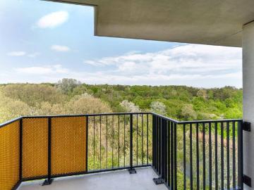 Serviced Apartment Wohnen mit Balkon in den grünen Kurpark ALL INCLUSIVE