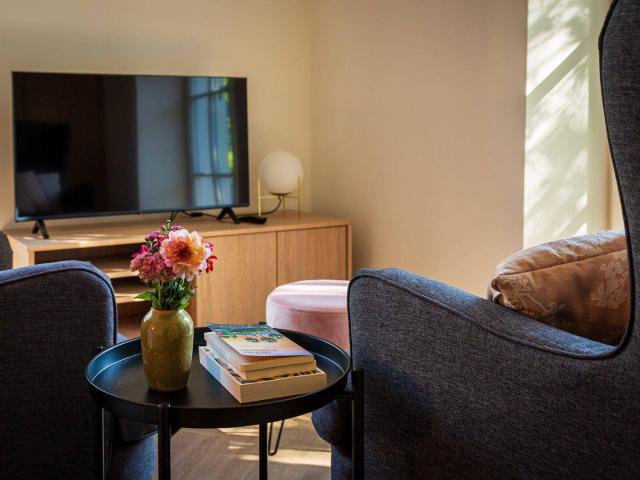 Serviced Apartment with Terrace in a Green Setting – Pötzleinsdorf 08